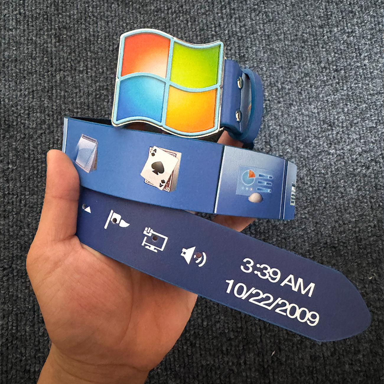 Retro Desktop UI Printed Pin B - Tech Wear Accessories avaliação e preço